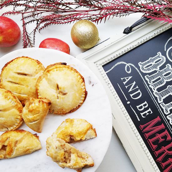 Spiced Apple Pear Pie Pockets