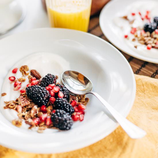 Granola Breakfast Bowls