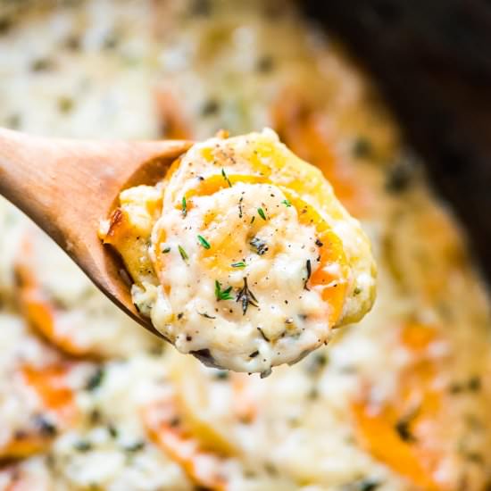 Slow Cooker Scalloped Potatoes