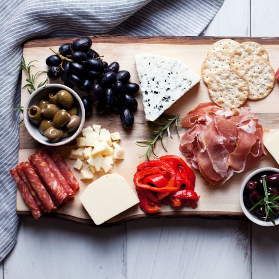 Bold & Blue Cheeseboard