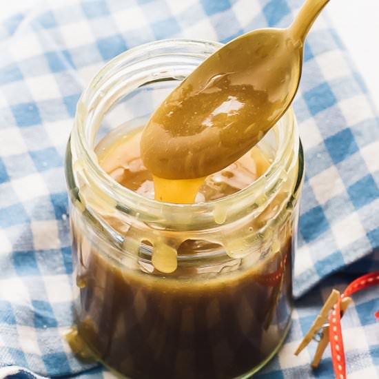 Vegan Caramel Sauce