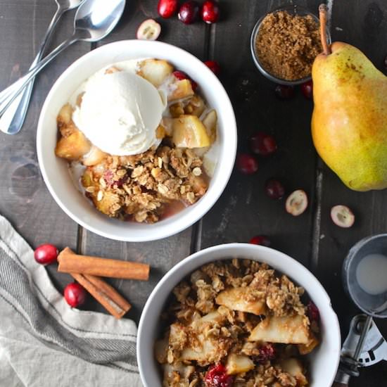 Pear Cranberry Crisp