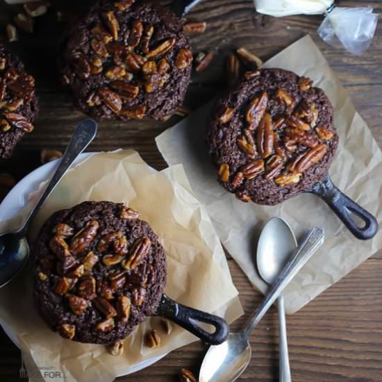 Skillet Brownies with Caramel Pecan