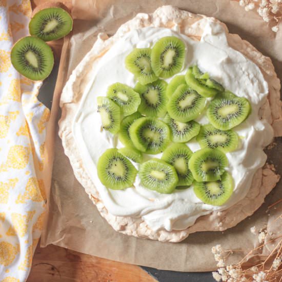 Fresh Kiwi Pavlova