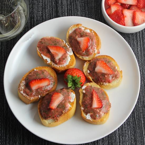 Savory Strawberry Crostini
