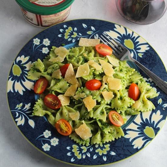 Bow Tie Pasta with Kale Pesto