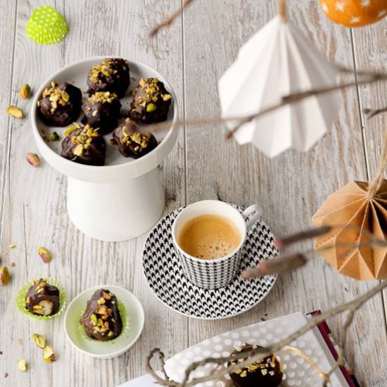 Prunes in Chocolate