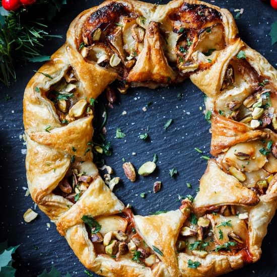 Cranberry and brie pastry wreath