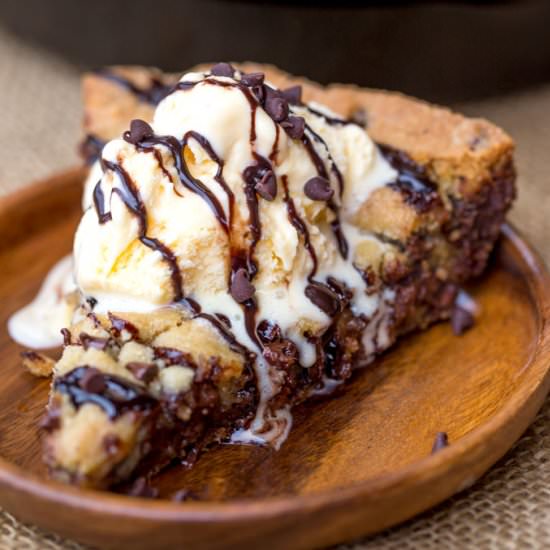 Chocolate Caramel Pizookie