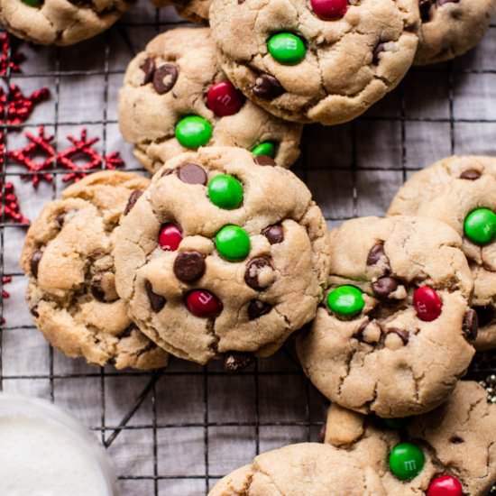 Christmas Chocolate Chip Cookies.