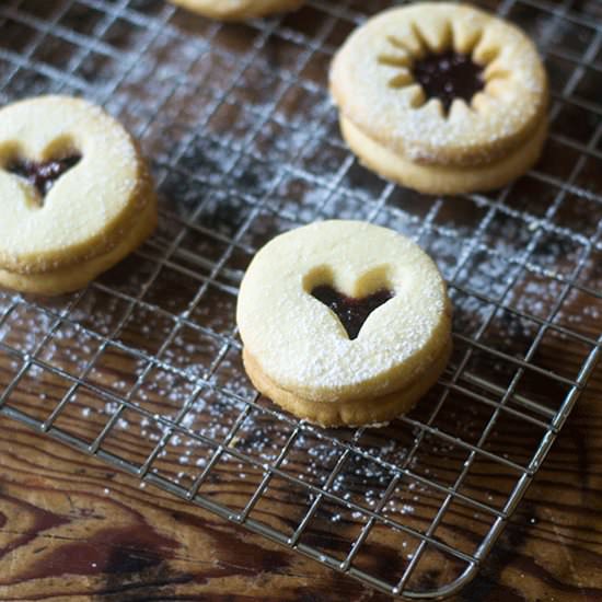 Linzer Cookies
