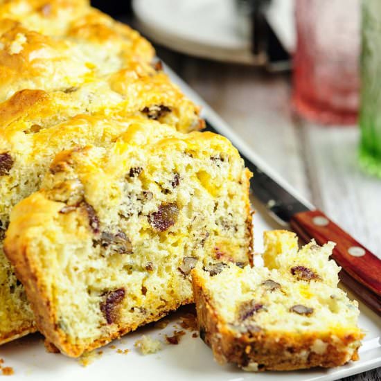 Blue Cheese, Pecans and Dates Bread