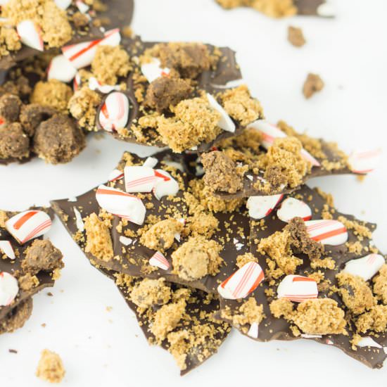 Peppermint Cooke Chocolate Bark