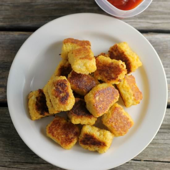 Baked Cheddar Cauliflower Tots