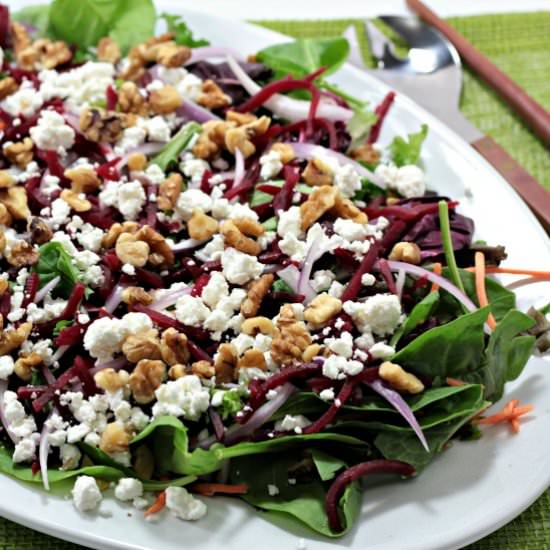 Baby Greens w/Beets & Goat Cheese