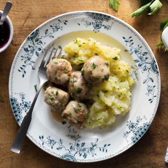 Swedish Meatballs and Gravy