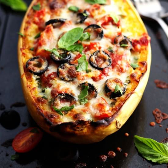 Veggie Pizza Spaghetti Squash Boats