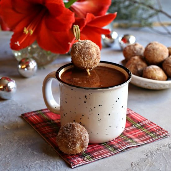 Baked Gingerbread Doughnut Holes