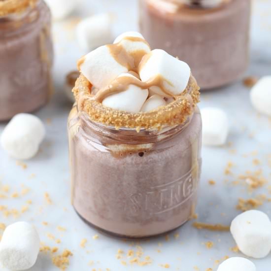 Fluffer Nutter Hot Cocoa Shooters