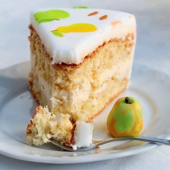 Layer Cake with Fondant Fruits