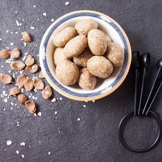 Oats and Chocos Instant Energy Bite