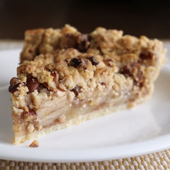 Apple Pie with Oat Pecan Streusel
