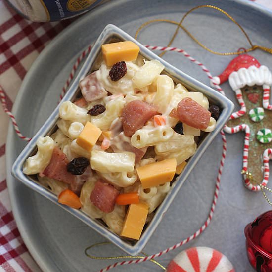 Ham & Queso De Bola Macaroni Salad