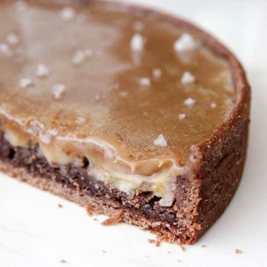 Banana, caramel and chocolate pie
