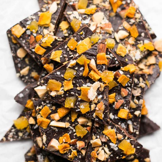 Detox Superfood Dark Chocolate Bark