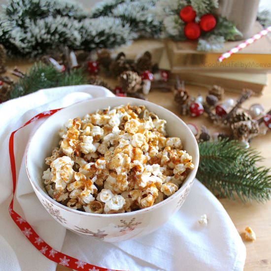 Maple Syrup Gingerbread Popcorn