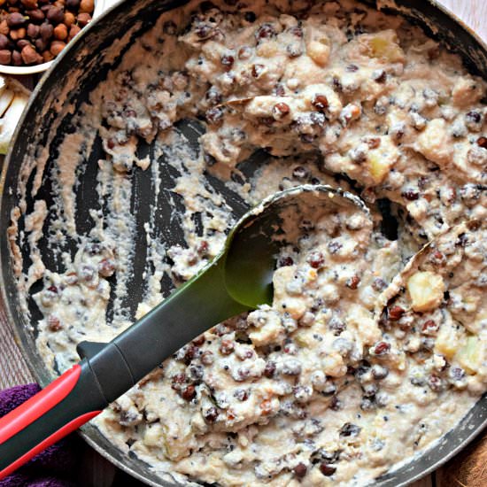 Black Chana In Vegan White Gravy
