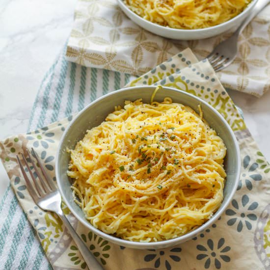 Alfredo Spaghetti Squash Pasta
