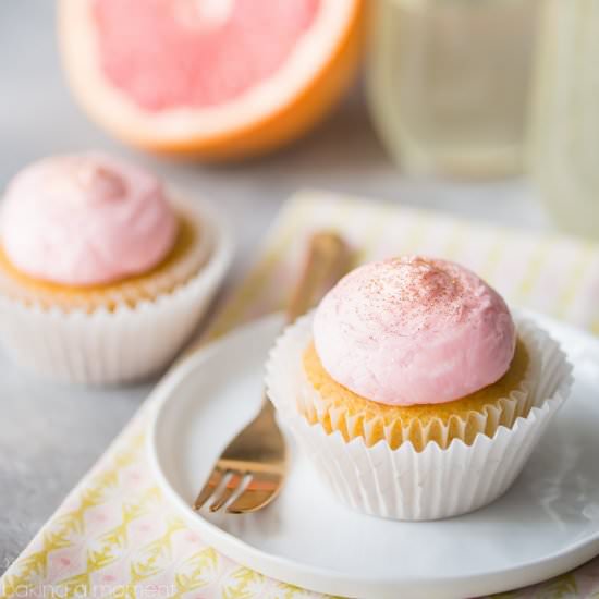 Grapefruit Mimosa Cupcakes