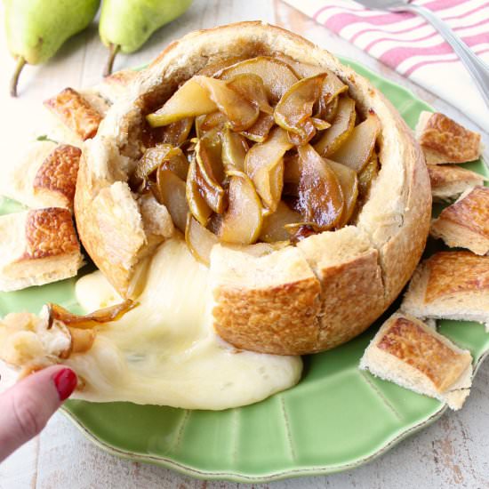 Pear & Baked Brie Bread Bowl