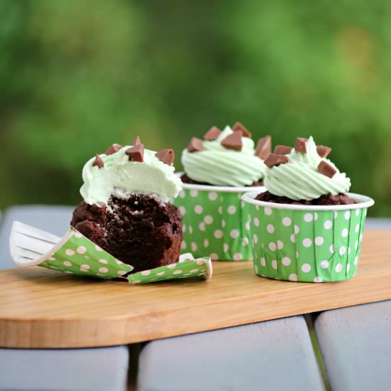 Vegan Mint Chocolate Chip Cupcakes