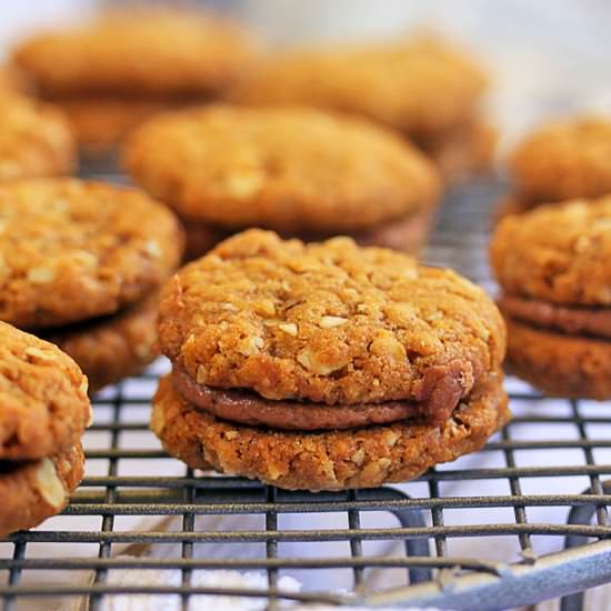 Oat and Hazelnut Yoyo Cookies