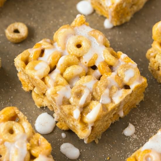 Cinnamon Roll Protein Cereal Bars