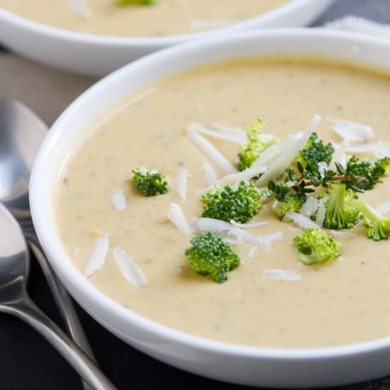 Crock Pot Broccoli Cheese Soup