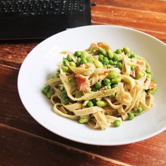 Hot Smoked Salmon & Avocado Pasta