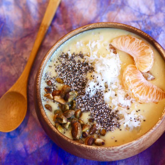 Vegan Mandarin Orange Smoothie Bowl