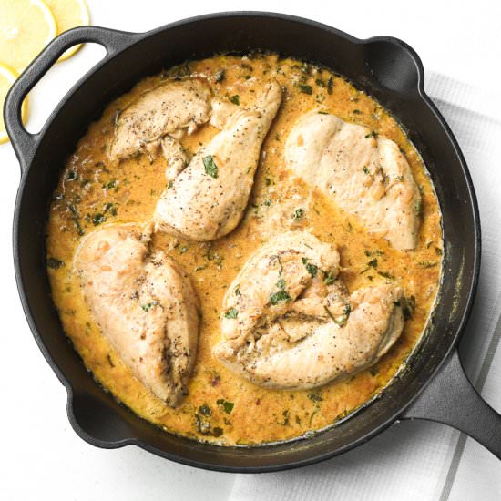 Skillet Chicken with Garlic Sauce