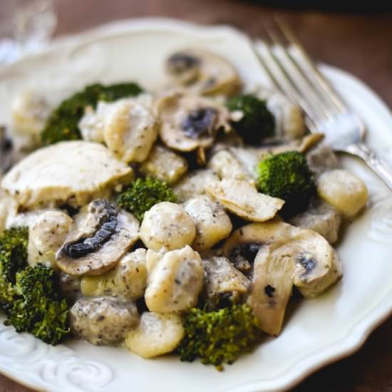 One-Pot Creamy Mushroom Chicken