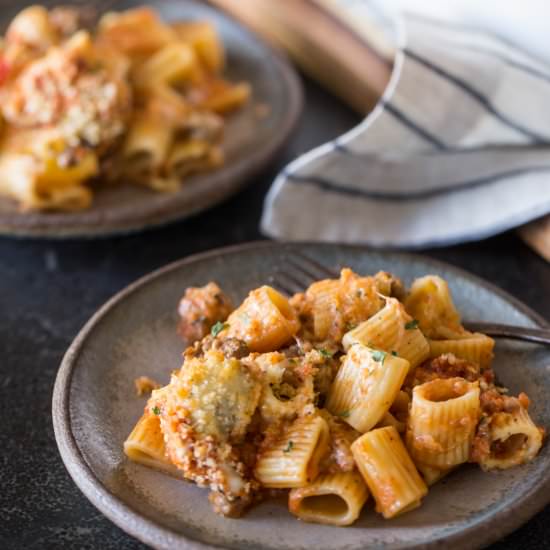 Cheesy Tomato Alfredo Pasta Bake
