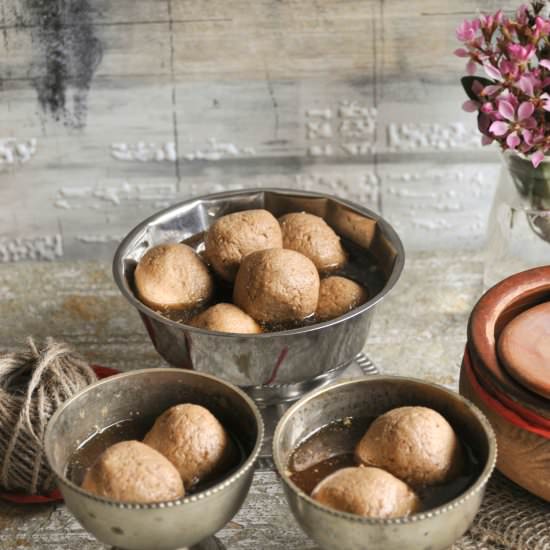 Nolen Gurer Rosogolla
