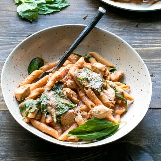 One Pot Creamy Chicken Pasta