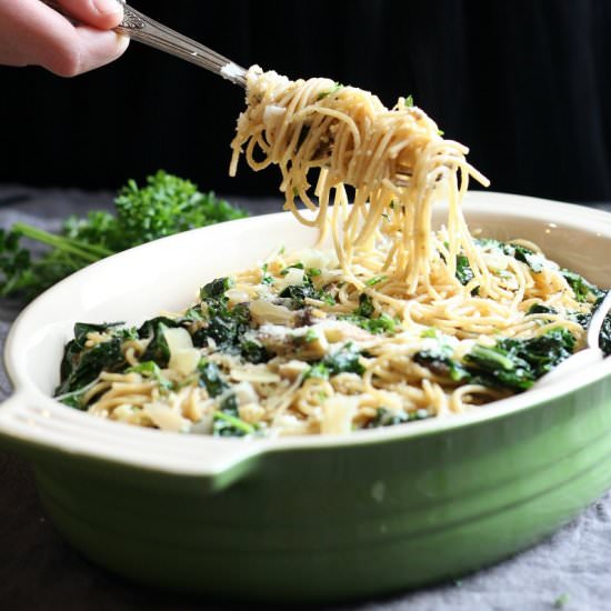 Garlicky Kale & Mushroom Pasta