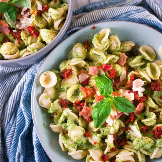 Broccoli Pesto Pasta