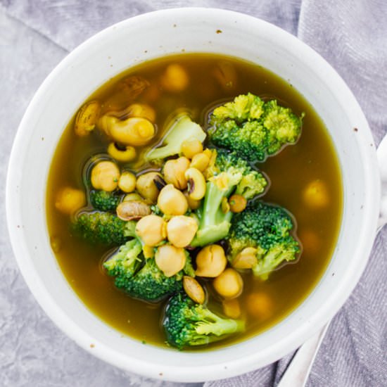 Lentil Turmeric Detox Soup