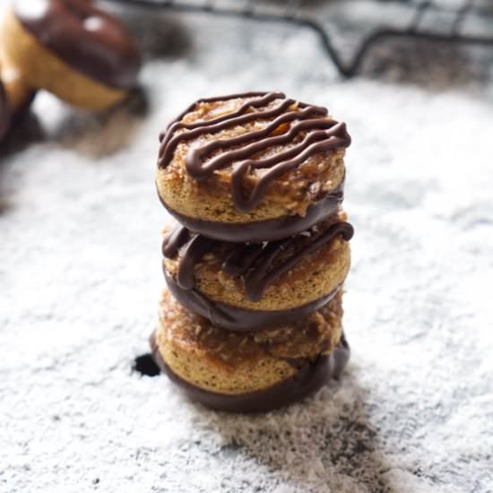 one bowl mini baked samoa donuts