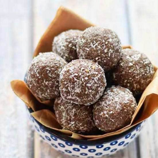 Chocolate Almond Protein Balls